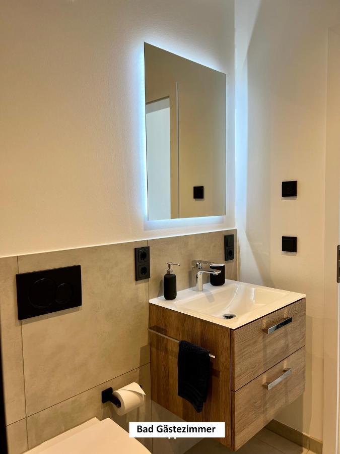 "Auslese 54" -Direkt Am Moselufer- Gaestezimmer & Ferienwohnung Трабен-Трарбах Экстерьер фото