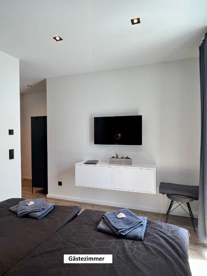 "Auslese 54" -Direkt Am Moselufer- Gaestezimmer & Ferienwohnung Трабен-Трарбах Экстерьер фото