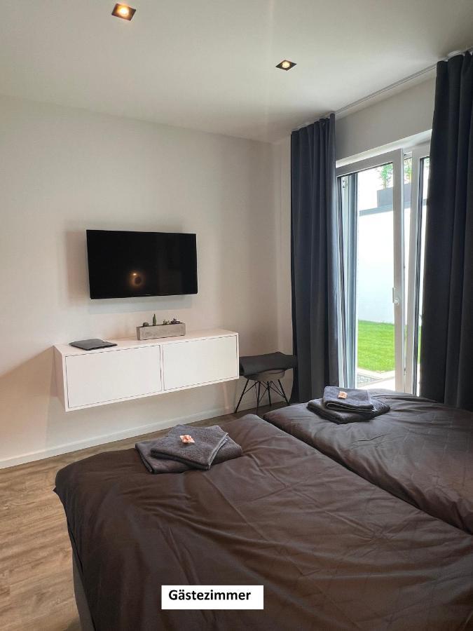 "Auslese 54" -Direkt Am Moselufer- Gaestezimmer & Ferienwohnung Трабен-Трарбах Экстерьер фото